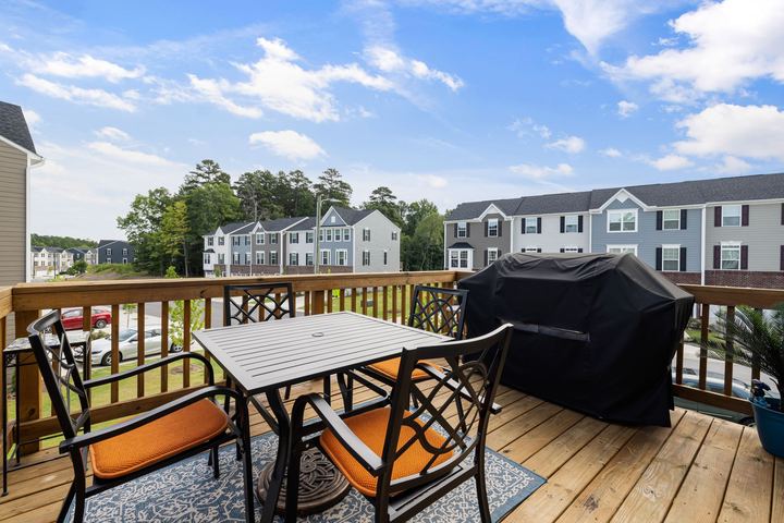 Homes in the Manotick area